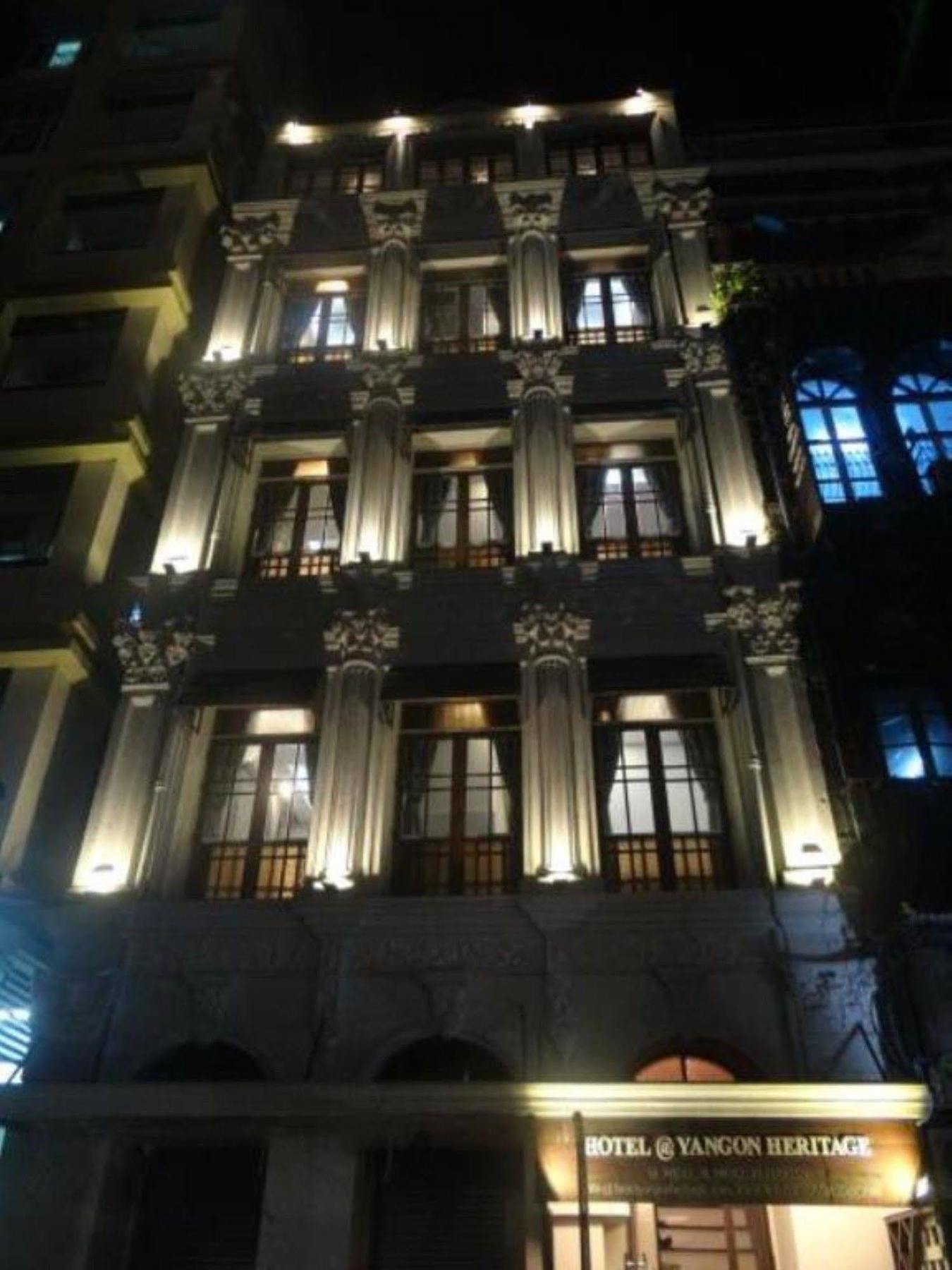 โฮเต็ลแอทย่างกุ้งเฮอริเทจ Hotel ภายนอก รูปภาพ