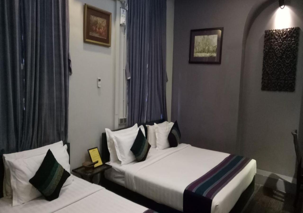 โฮเต็ลแอทย่างกุ้งเฮอริเทจ Hotel ภายนอก รูปภาพ