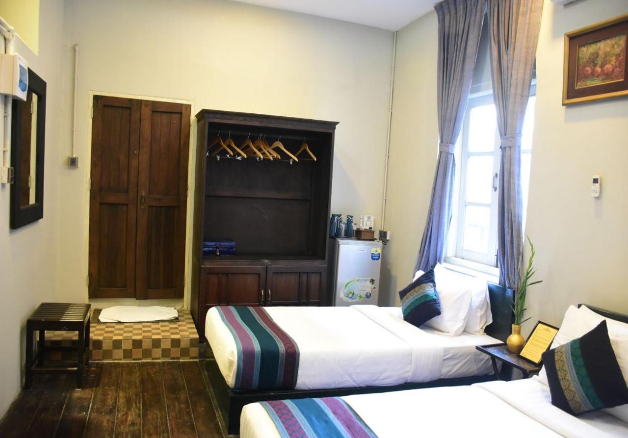 โฮเต็ลแอทย่างกุ้งเฮอริเทจ Hotel ภายนอก รูปภาพ